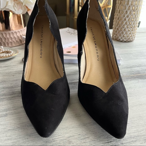 Chinese Laundry Scallop point heels size 9M - Picture 4 of 11